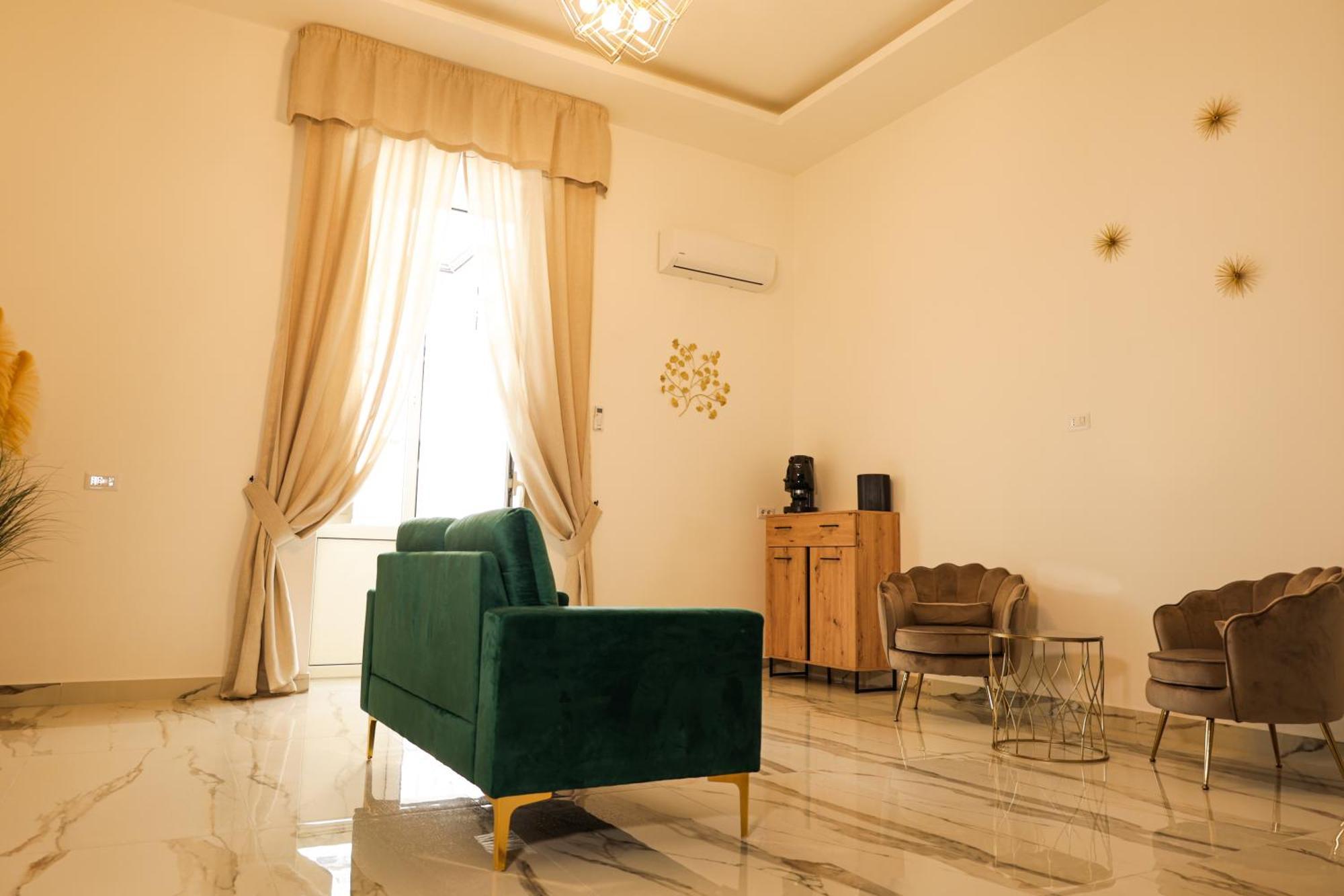 Napoli Station Rooms ภายนอก รูปภาพ